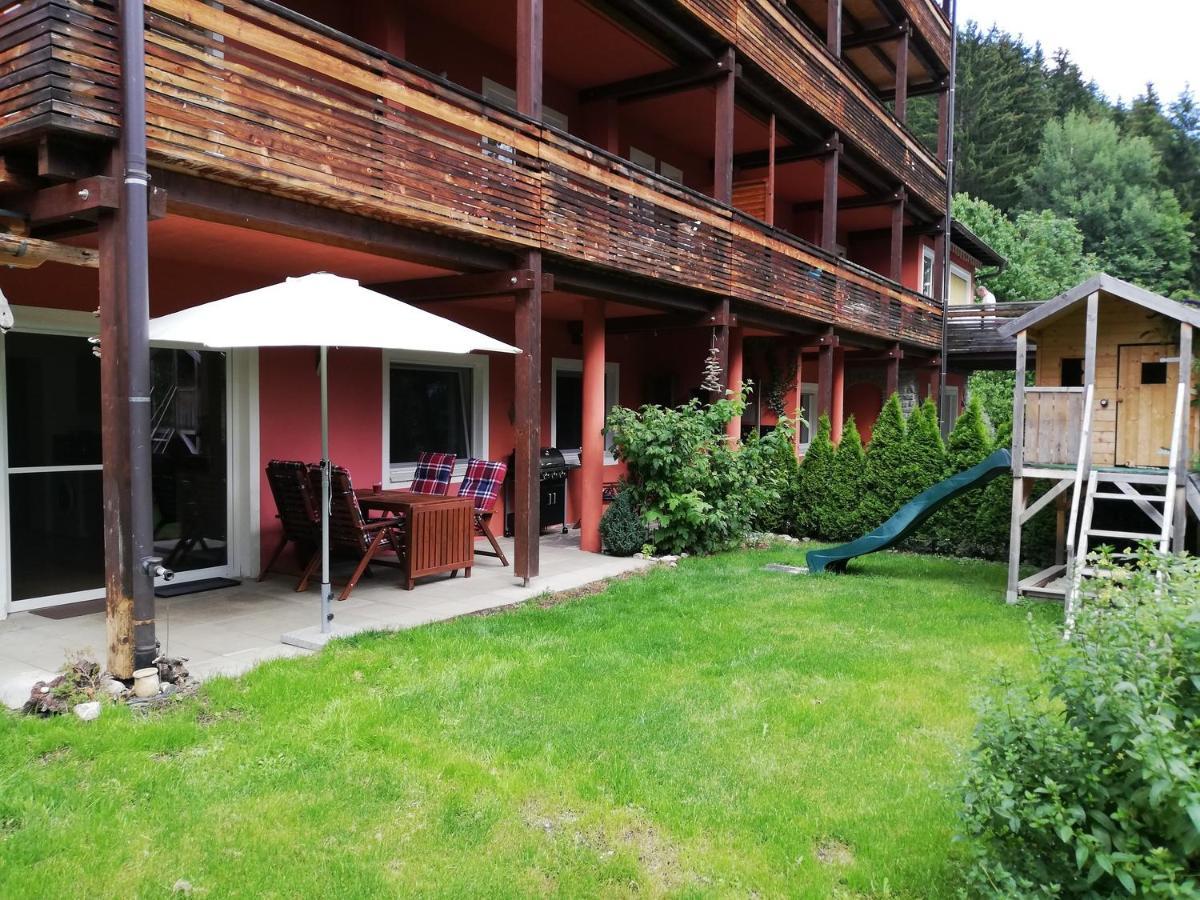 Ferienwohnung Jonas Godnach エクステリア 写真