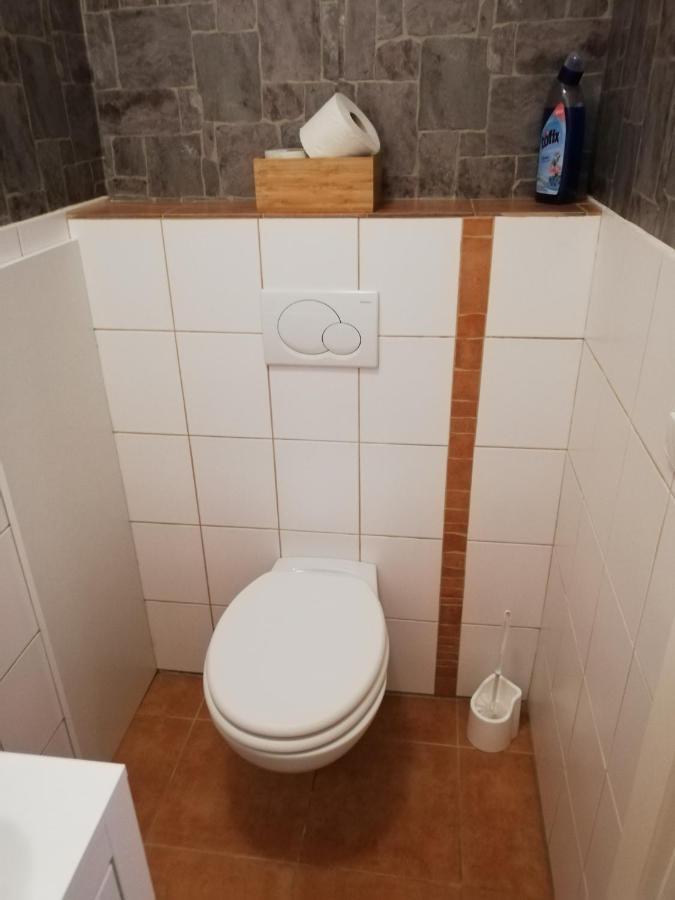 Ferienwohnung Jonas Godnach エクステリア 写真